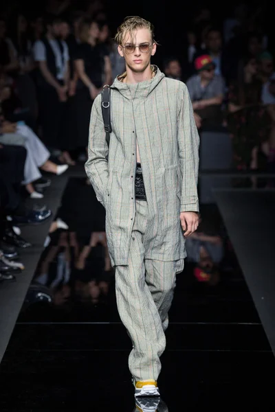 Look 52